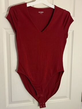 Old Navy Women's V-Neck short sleeved Burgundy Bodysuit size Medium